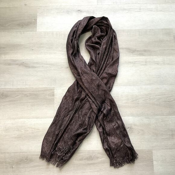 Unknown Accessories - Womens Fringed Rectangle Scarf Shimmery Gold Black 82 x 40